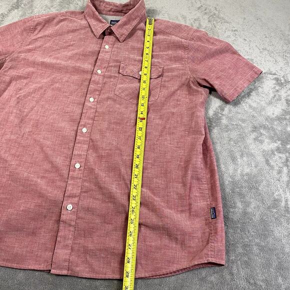 Patagonia Men's XL Pink Button Up Short Sleeve Outdoor - Picture 7 of 10
